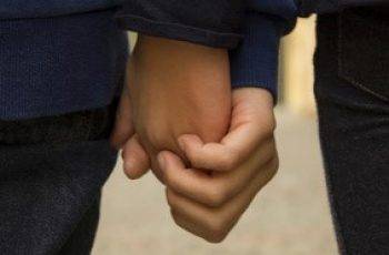 wedding holding hands